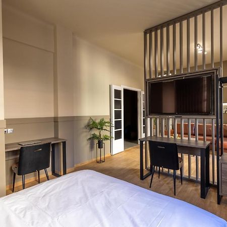 Апартаменты Noho Boutique , Premium Living Dikeou 8 Афины Экстерьер фото